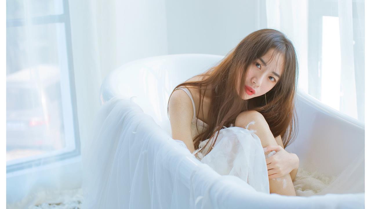 LOL领紫色宝石活动火热来袭，你的荣耀宝库再添新彩！