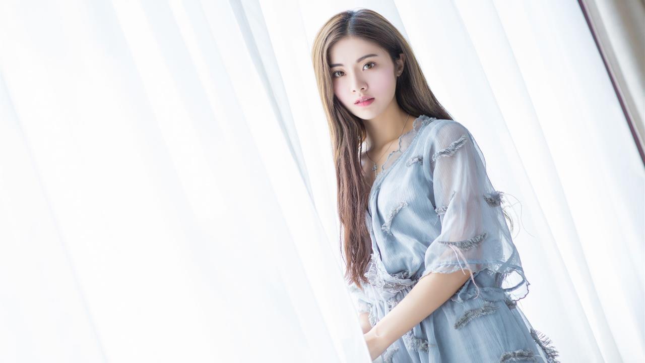 图书室的女朋友第一季第一集:  平凡生活中的不平凡相遇