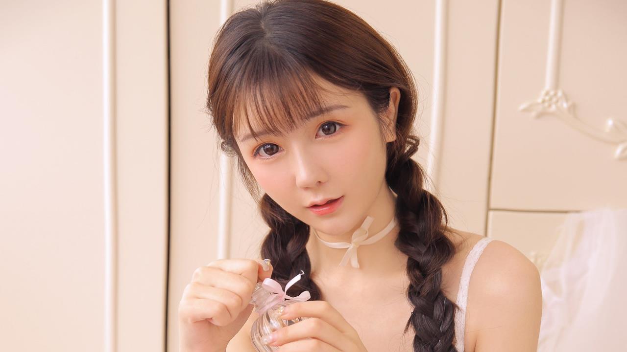 大香蕉草久:  探索其在热带雨林中的生态作用