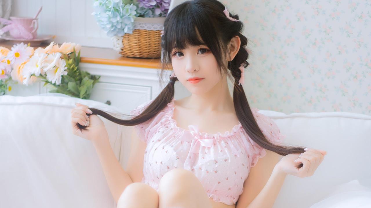 age动漫:  机甲与人类的命运交响曲